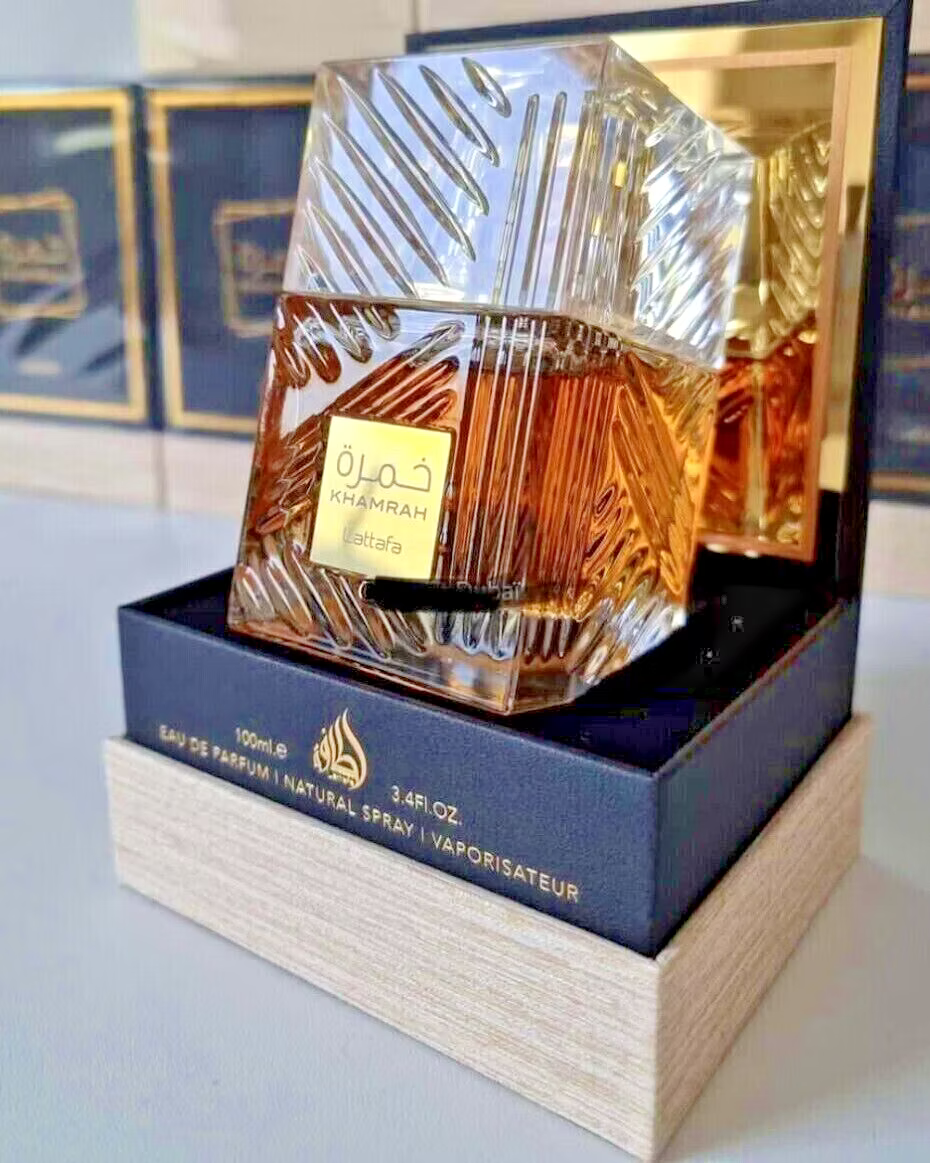 Khamrah Eau de Parfum by Lattafa